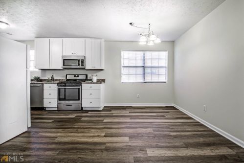 55 Pinehurst Dr, Stockbridge GA  30281-3844 exterior