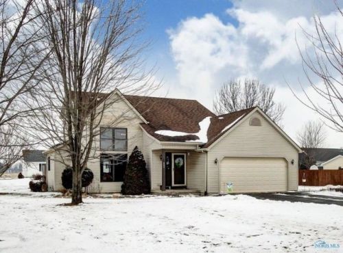 805 Greenview Ave, Delta, OH 43515-1074