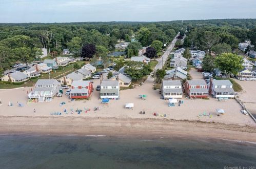 75 Hawks Nest Rd, Lyme, CT 06371-2049
