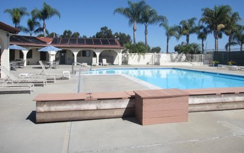 658 Via Santa Paulo, Vista CA  92081-6370 exterior