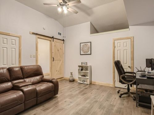 7704 Clenis Ln, Fort Worth TX  76180-6868 exterior