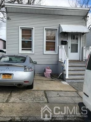 318 Summit Ave, Perth Amboy, NJ 08861-2013
