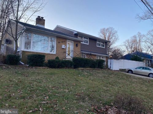 111 Hillside Ave, Haddon Heights, NJ 08035-1132