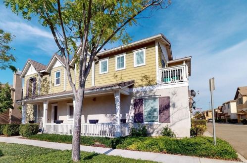 15971 Moonflower Ave, Chino, CA 91708-9245