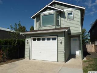 3416 Marion St, Albany, OR 97322-3871