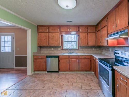 206 Bridgewood Dr, Conyers GA  30094-4206 exterior