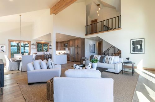 11768 Rhineland Ave, Truckee CA  96161-7069 exterior