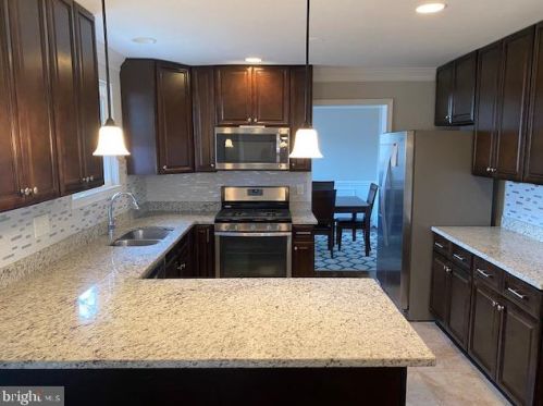 5520 Southampton Dr, Springfield VA  22151-1431 exterior