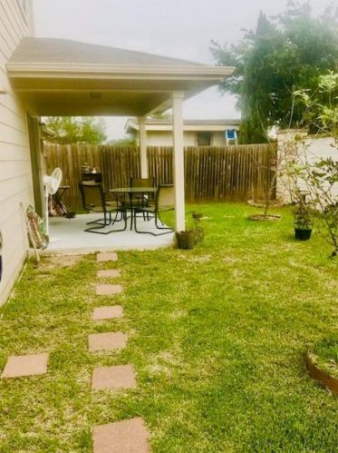 12301 Drummond Dr, Austin TX  78754-6014 exterior