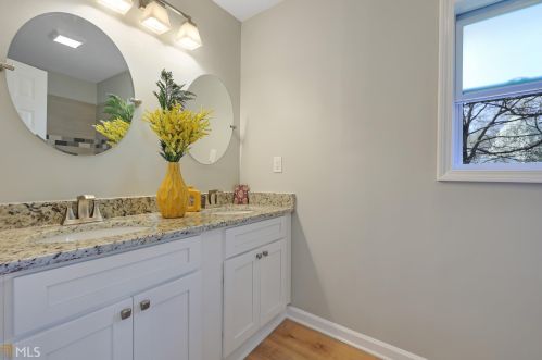 976 Pinehurst Dr, Smyrna GA  30080-4225 exterior