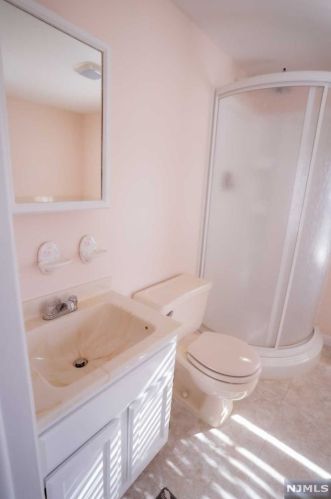 41 Justice St, Piscataway NJ  08854-5425 exterior