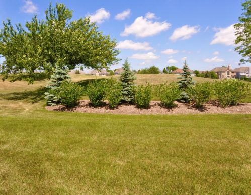 3751 Chesapeake Ln, Naperville, IL 60564-2007