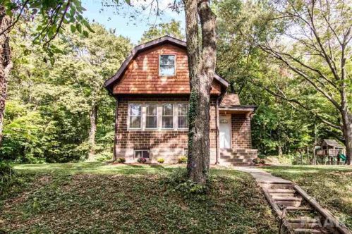 7825 1st St, Lake Camelot, IL 61547-9308