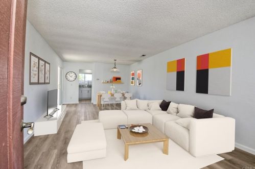 4561 Beverly Glen Dr, Oceanside, CA 92056-2931