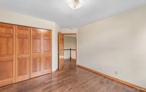 1210 Easton Dr, Carol Stream IL  60188-4817 exterior