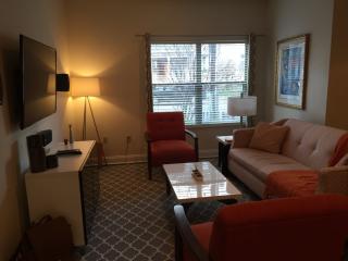 31 Buttles Ave, Columbus OH  43215-1447 exterior