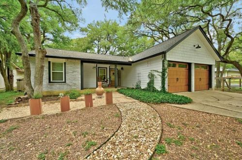 9300 Canus Dr, Austin, TX 78748-5130