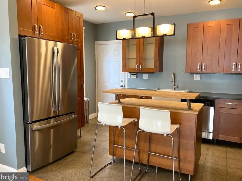 1229 12 St, Philadelphia PA 19147-4903 exterior