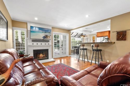 4 Campanero, Irvine CA  92620-1821 exterior