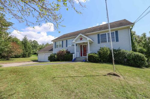 40 Mason Ave, Allenstown, NH 03275-1152