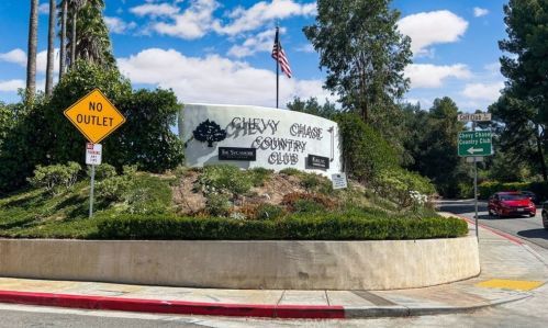 2921 Graceland Way, Glendale CA 91206-1332 exterior