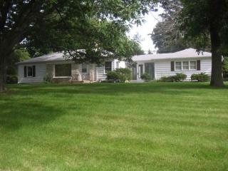 3611 Brookview Rd, Rockford, IL 61107-1429
