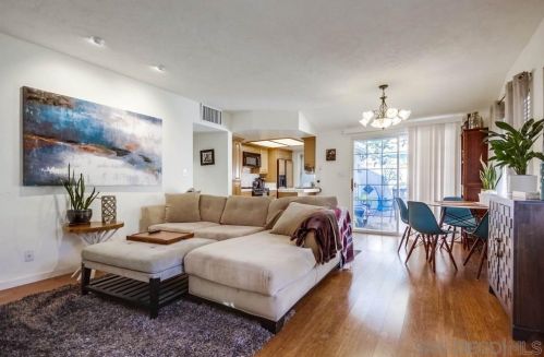 2466 Congress St, San Diego, CA 92110-2821