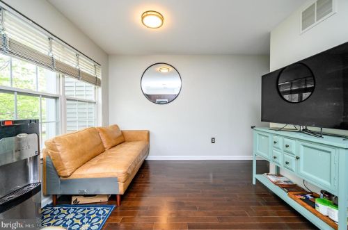 80 Shrewsbury Pl, Princeton NJ  08540-0063 exterior