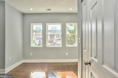 6521 16th St, Philadelphia PA  19126-3512 exterior