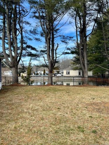 14 Swan Lake Trl, Deep River CT  06419-1252 exterior