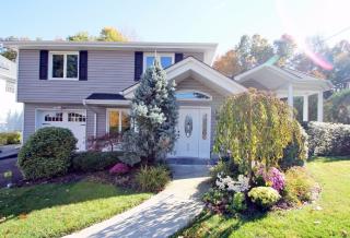 335 Spruce Ave, Emerson, NJ 07630-1024