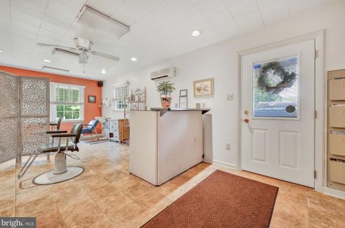 111 School House Rd, Lancaster PA  17603-6523 exterior