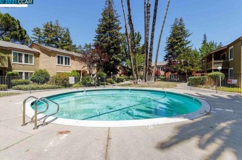 3055 Treat Blvd, Concord CA  94518-2777 exterior