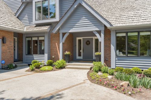960 Port Clinton Ct, Buffalo Grove, IL 60089-6637