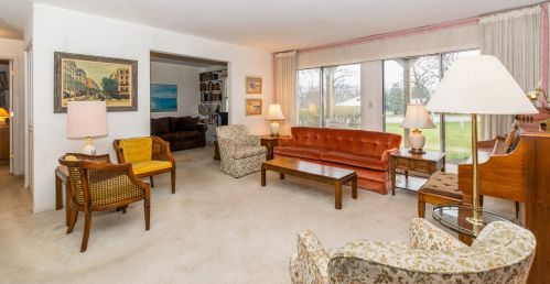 34 Glencoe Ct, Naperville, IL 60565-2285