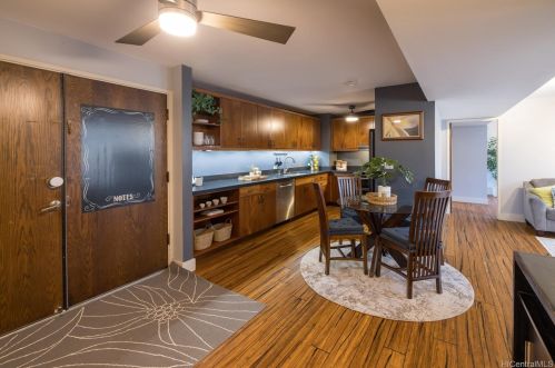222 Vineyard St, Honolulu, HI 96813-2457