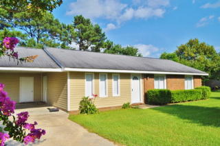 139 Meadowood Ln, Fitzgerald, GA 31750-8051