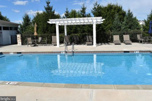 412 Constitution Dr, Ephrata PA  17522 exterior