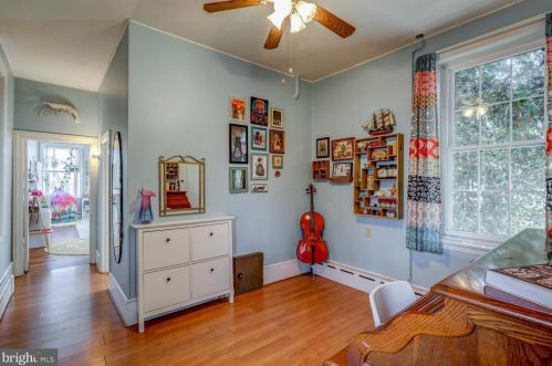 36 Academy Dr, Ephrata PA  17522-1321 exterior
