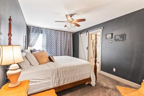 206 3 St, Valley View TX 76272-5403 exterior