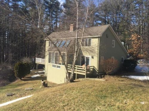 107 Baer Rd, Portsmouth, NH 03869-5912