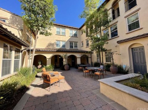 48 Cienega, Irvine, CA 92618-8802