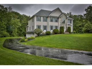 2 Edinburgh Rd, Windham, NH 03087-1272