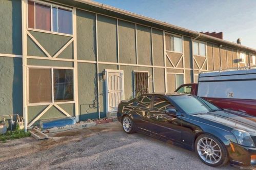 1427 Norfolk St, Denver CO  80011-7553 exterior