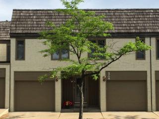 3709 Towndale Dr, Minneapolis MN  55431-1047 exterior