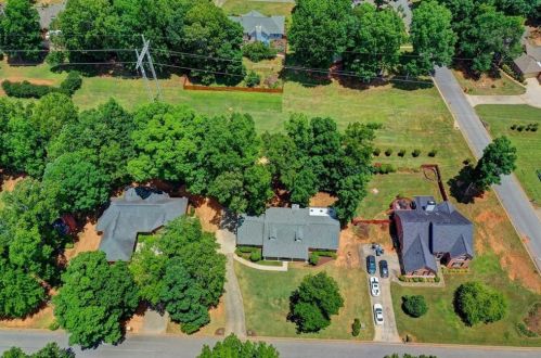 3203 Lindas Cir, Conyers GA  30013-2237 exterior