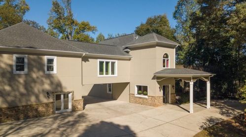 372 Summit Overlook Dr, Dawsonville, GA 30534-7774