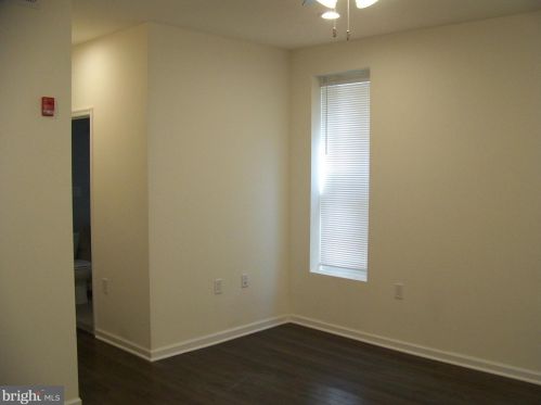 1518 27 St, Philadelphia PA 19121-3706 exterior