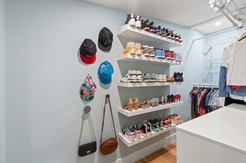 5101 Creekline Dr, Austin TX  78745-2227 exterior