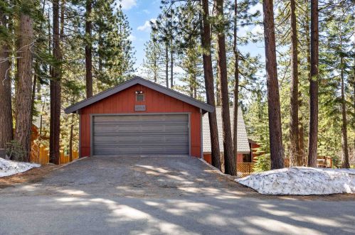 12715 Parker Rd, Truckee, CA
